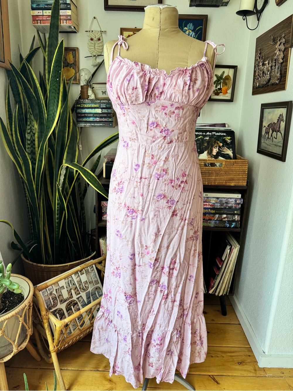 Lait Collection Floral Slip Maxi Dress Ruffled Neckline Milkmaid Pink Purple L